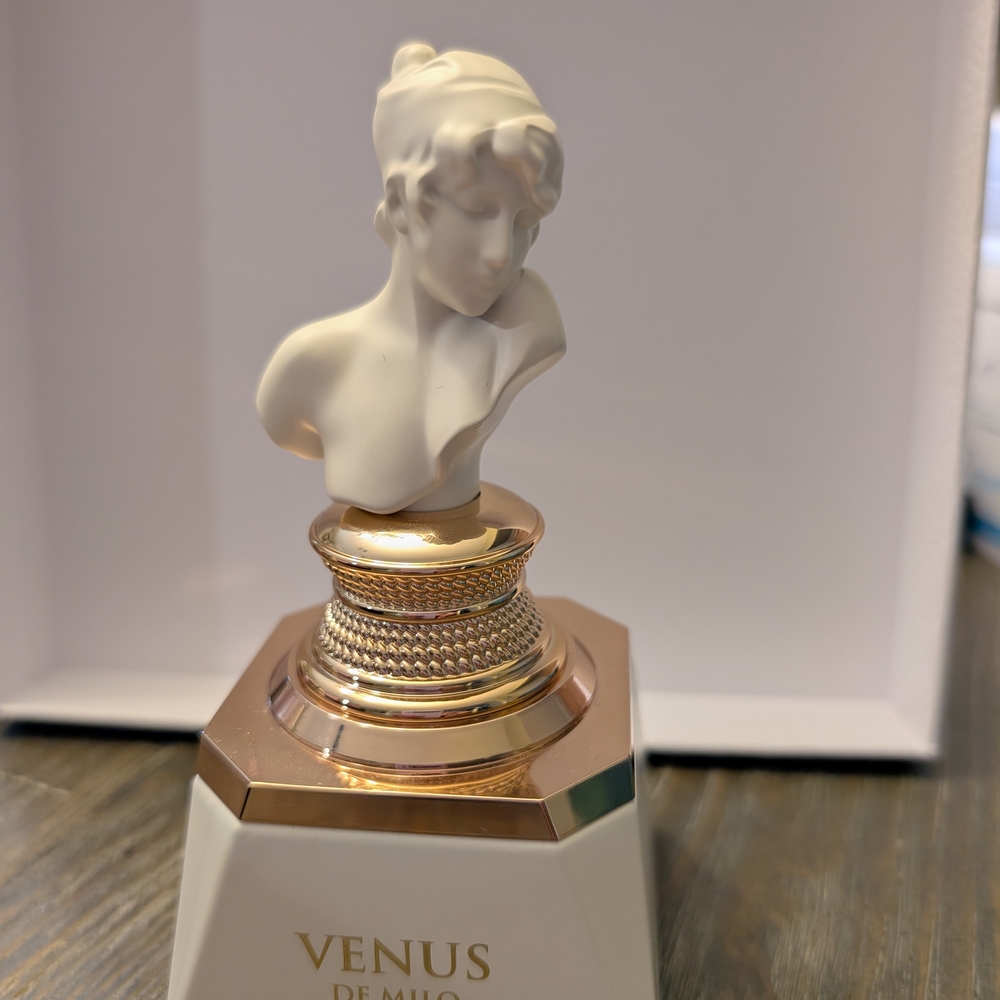 Venus de Milo Perfume French Avenue